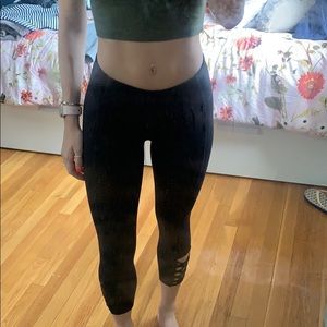 Athleta cropped leggings!!